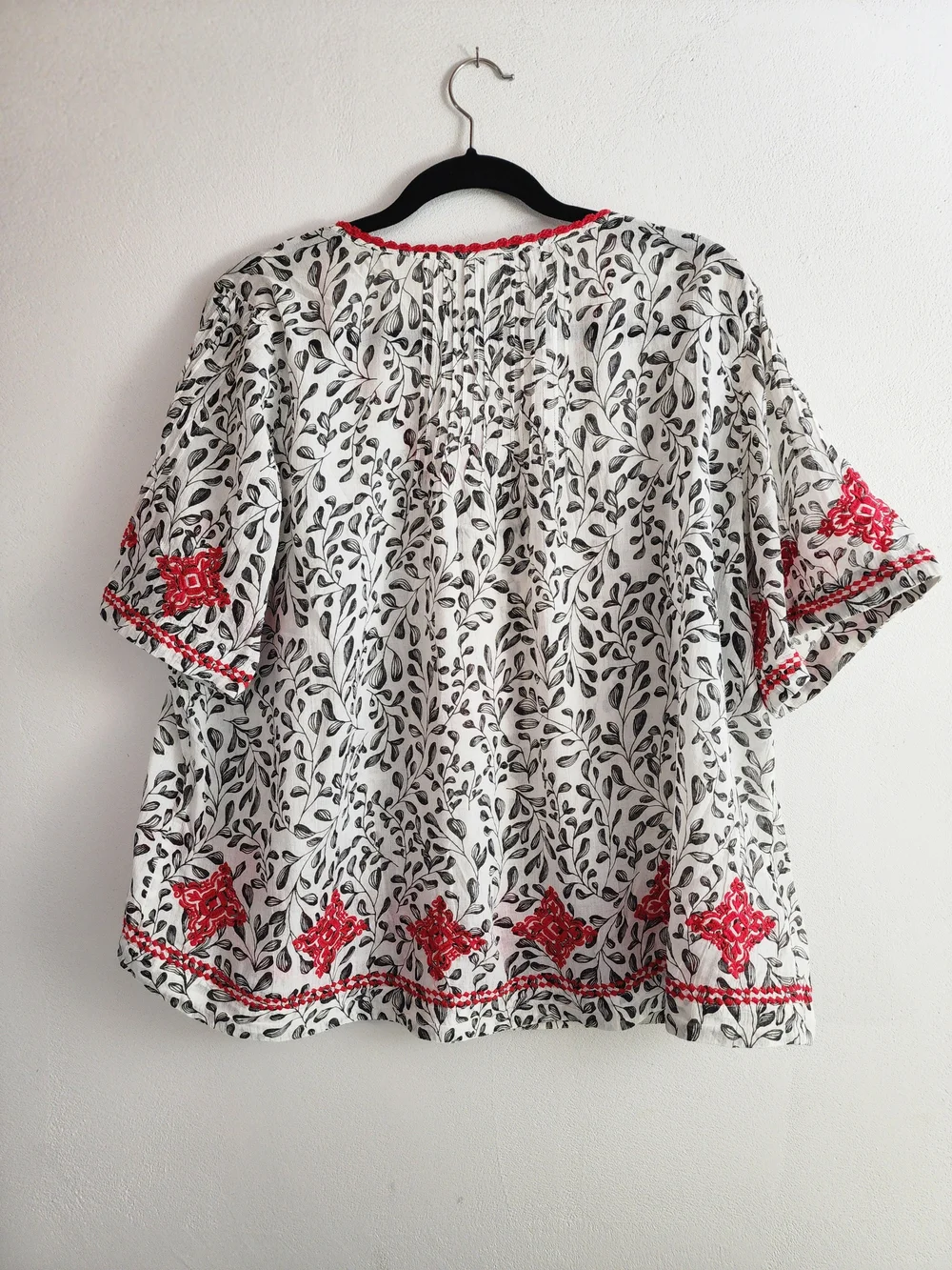 J. Jill White Peasant Blouse with Red Embroidery - Picture 3 of 3